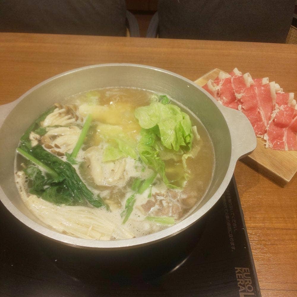 牛しゃぶ牛すき食べ放題 但馬屋 ソラリアプラザ店