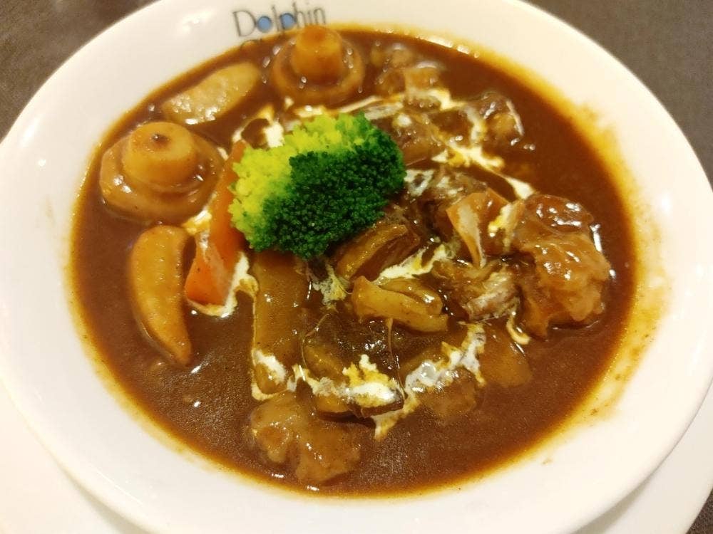 レストランプランタン サムシングホールドルフィン