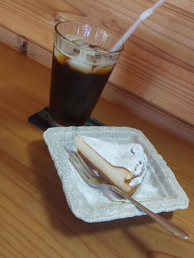 あかりや