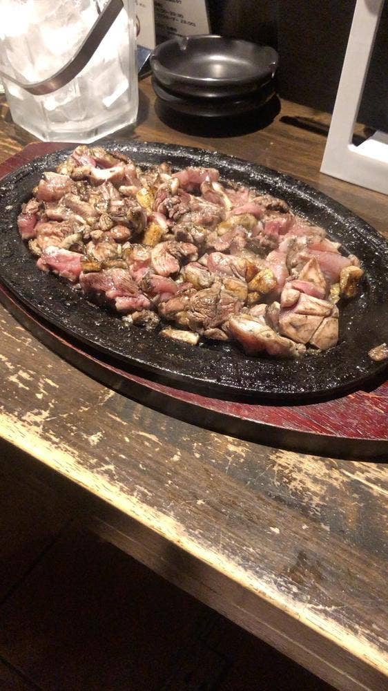 とり助