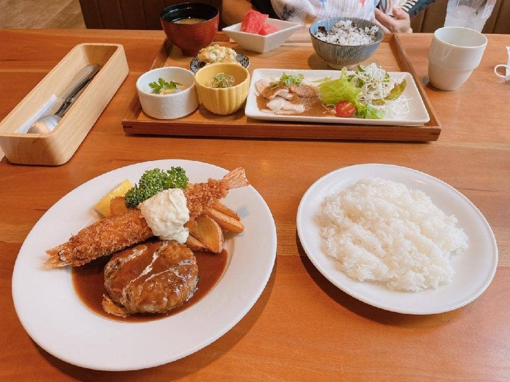 阿波座食堂