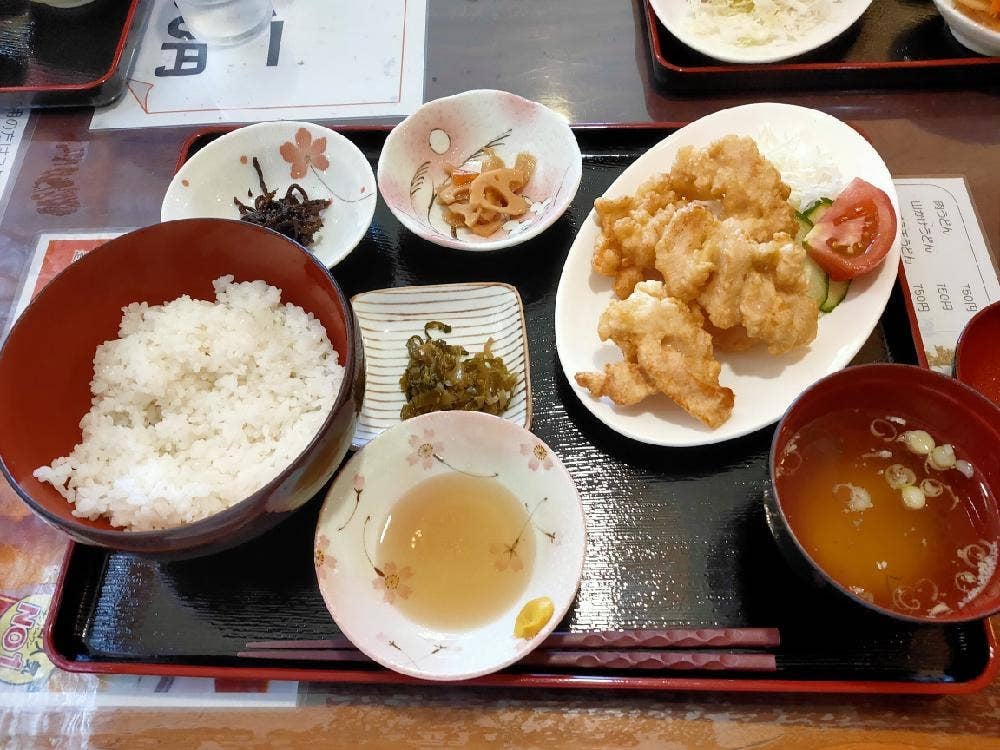 お食事処 山もみじ