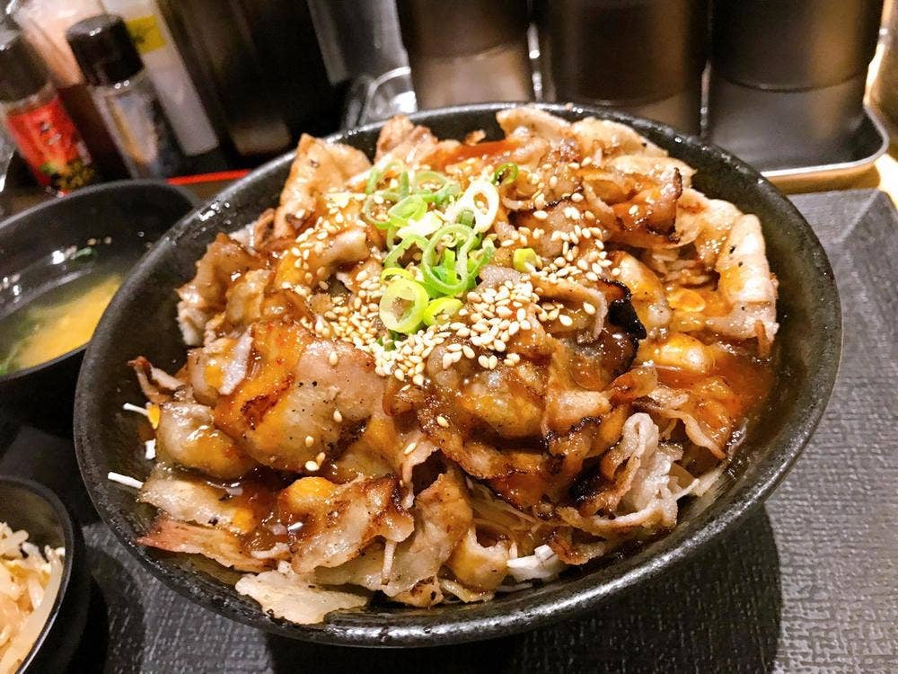 肉丼専門店 尼崎肉劇場