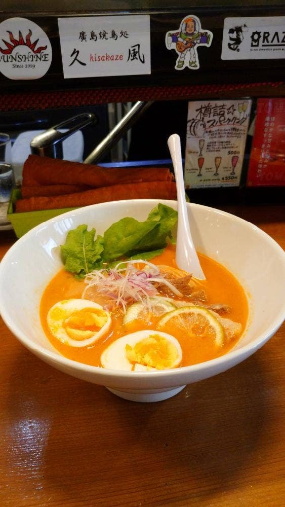 路地裏タパス イシオカ