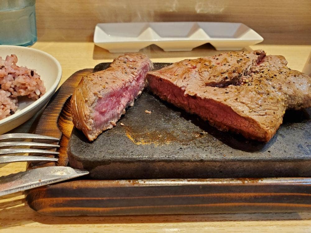 やっぱりステーキ セントポルタ中央町店