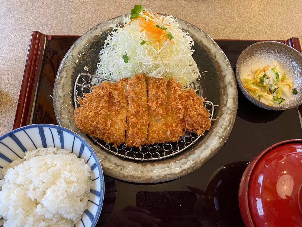 かつ哲 総本店