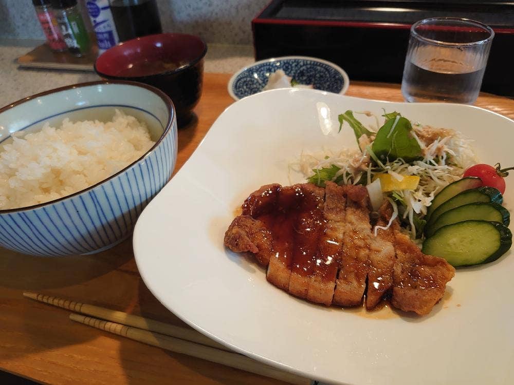 とし之家