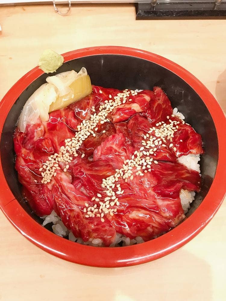 池袋東口 肉寿司