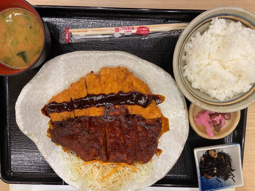 矢場とん 三井アウトレットパーク北陸小矢部店