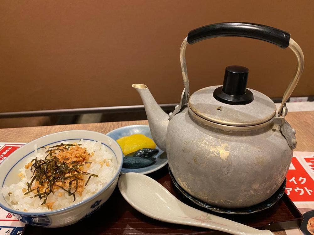 鉄なべ餃子と串揚げ 大衆酒場 みのる