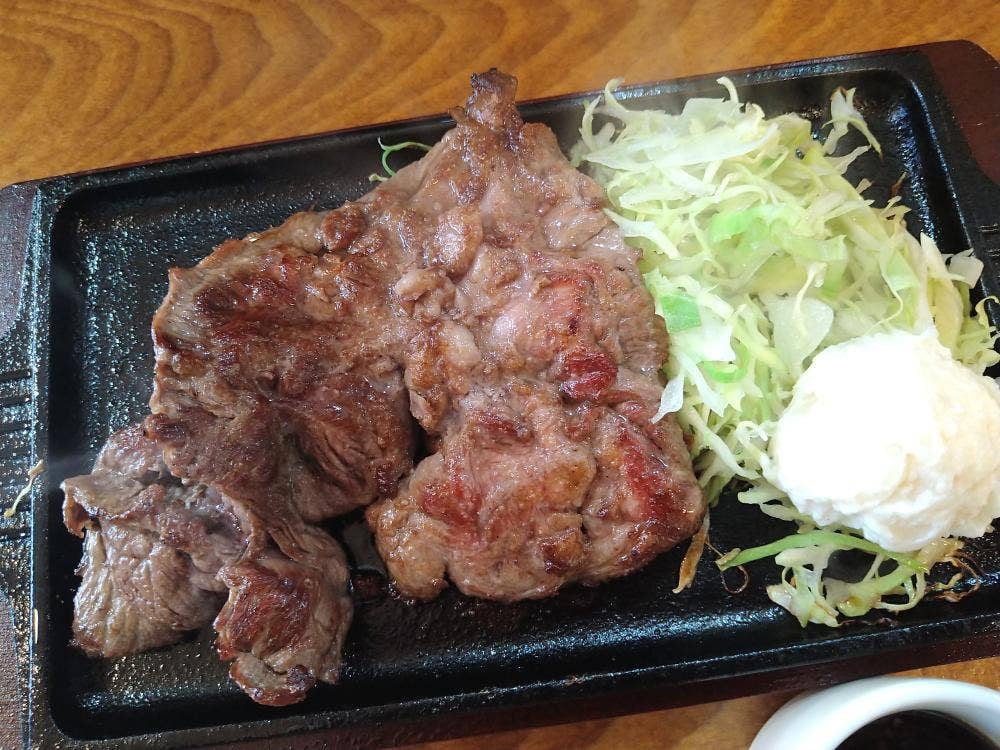 グリル COWCOW亭
