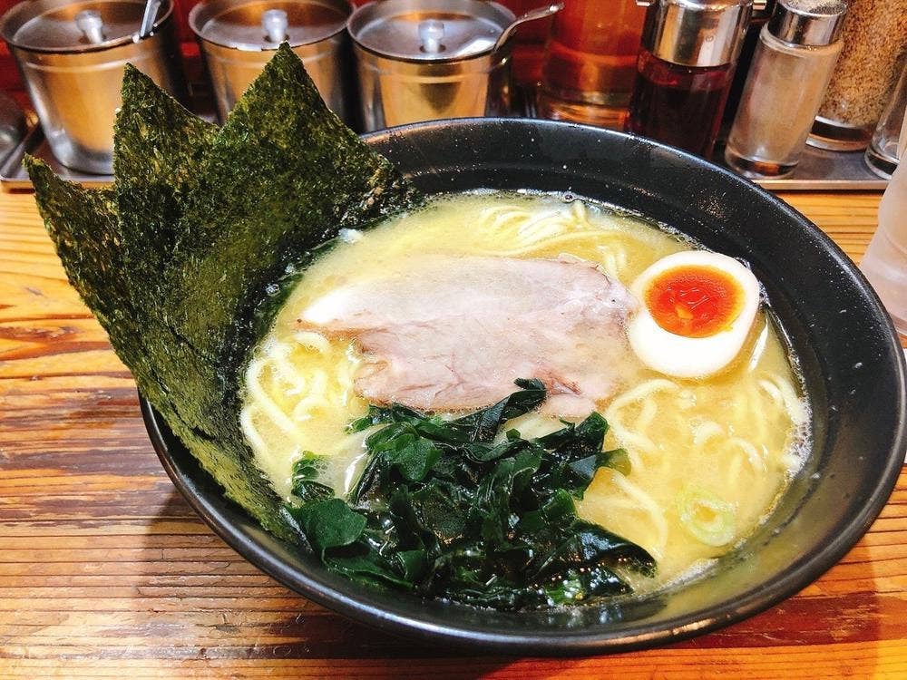 横浜ラーメン 壱八家 戸塚店