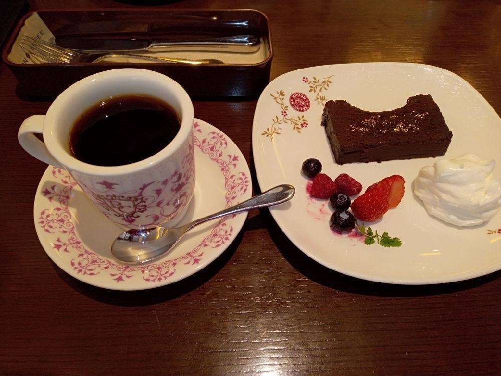 ビリオン珈琲 金沢諸江店