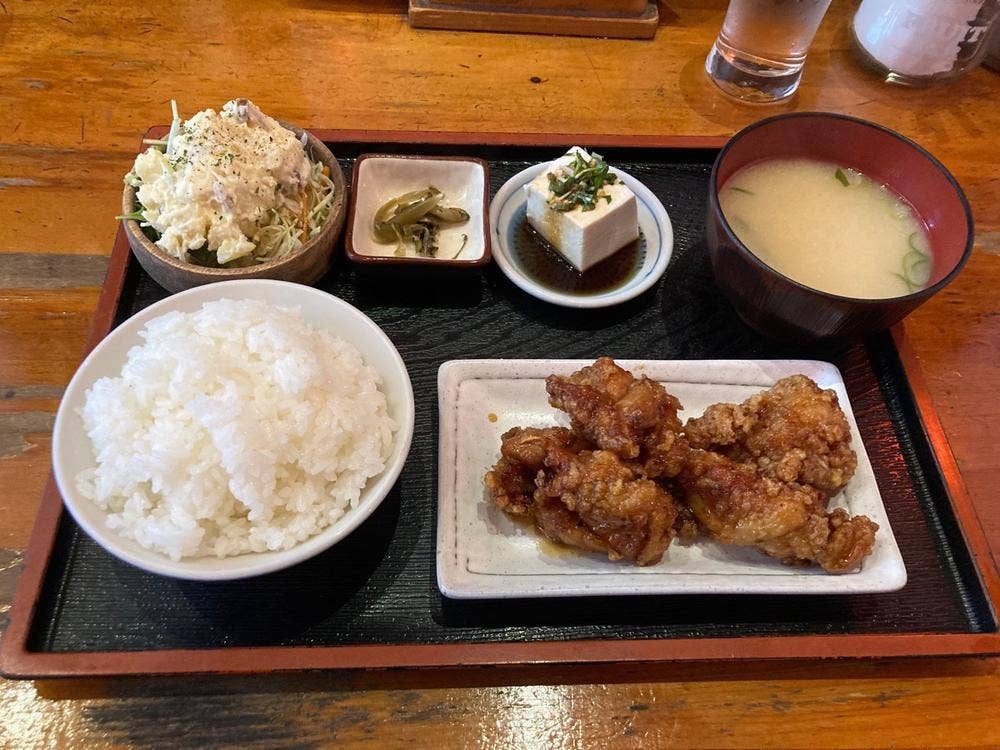 うたげや