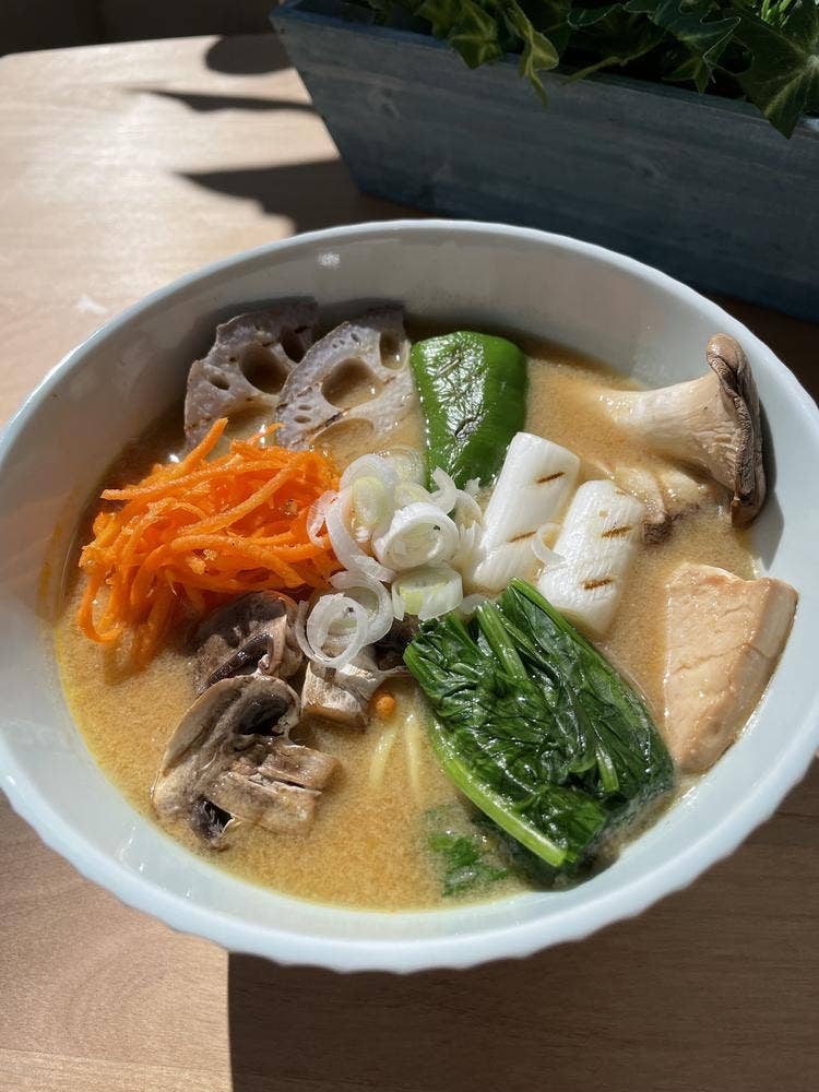 alohana vegan cafe & deli