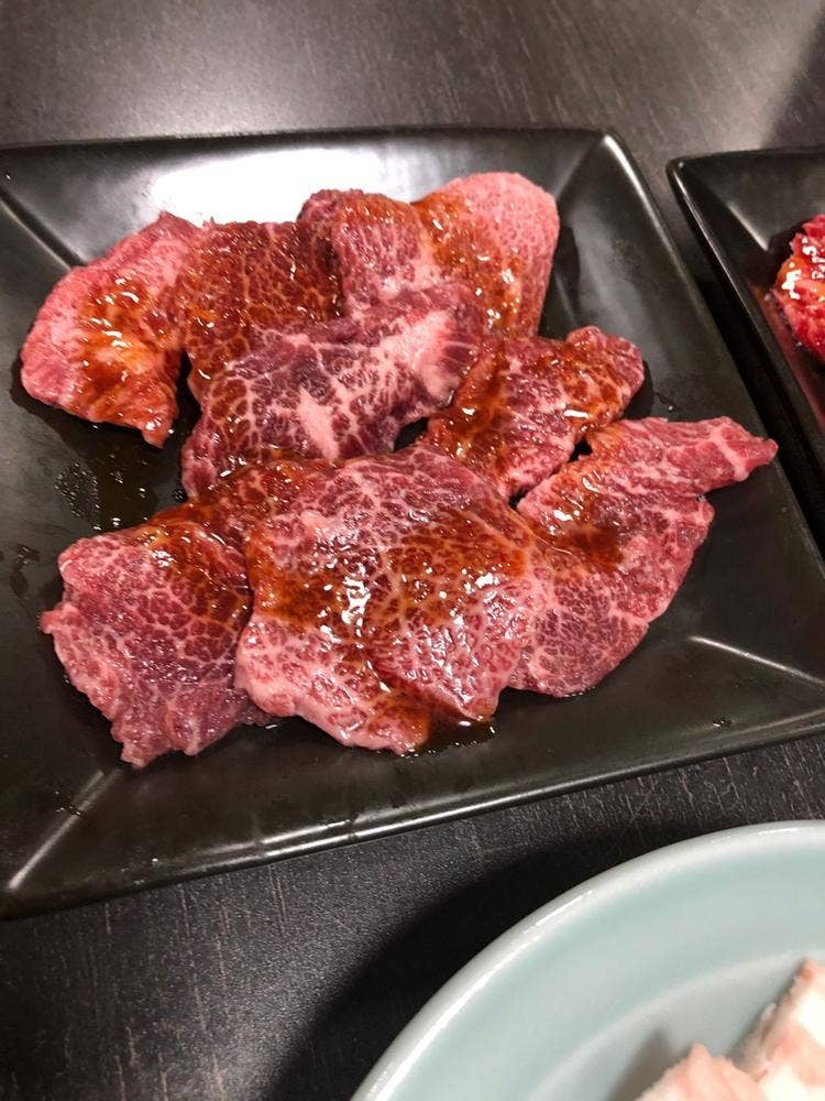 焼肉屋うろこ