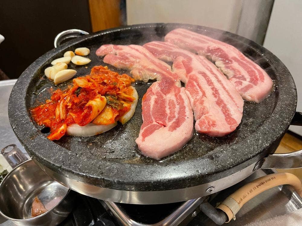 豚ママ 本店
