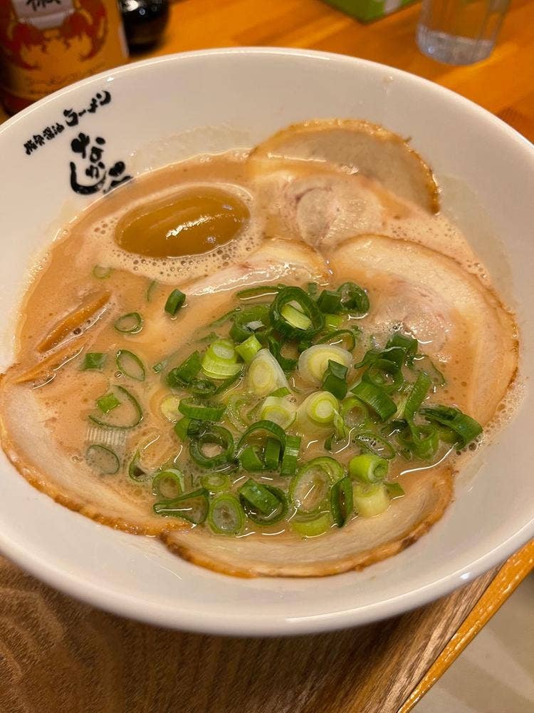 豚骨醤油ラーメン なかしょう
