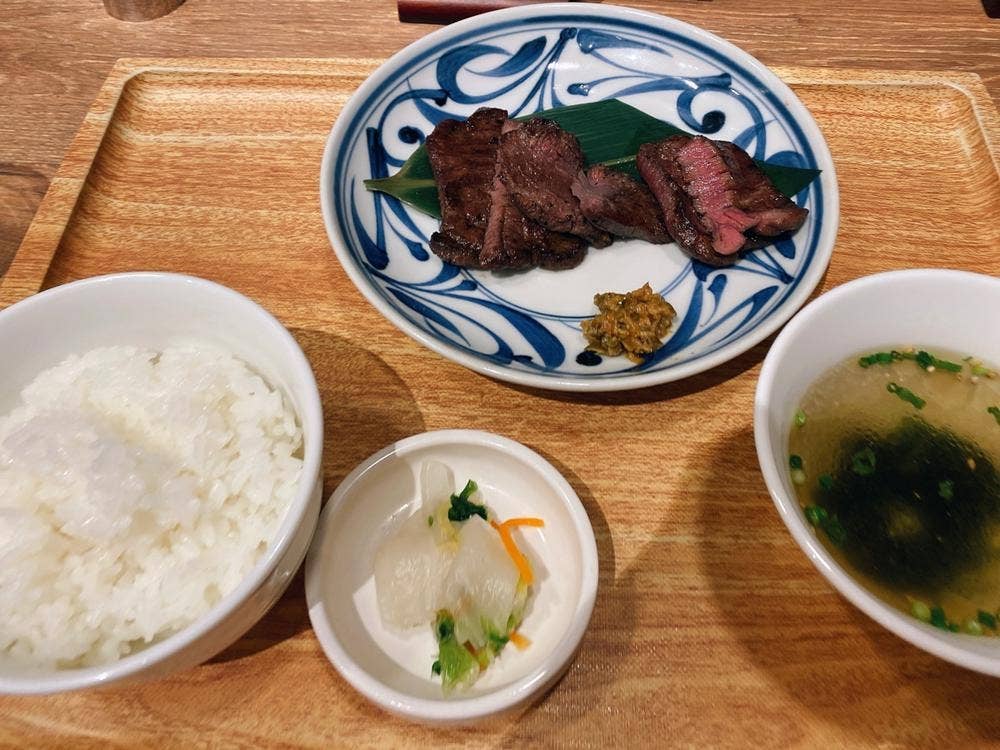 炙り牛たん 万 ゆめタウン佐賀店