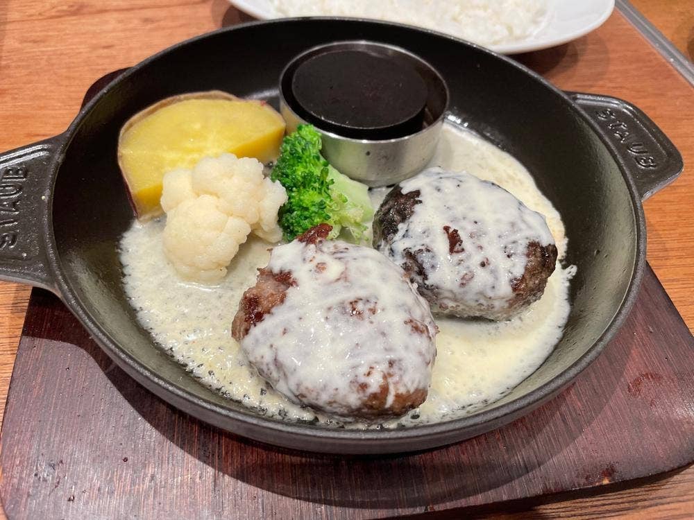 ワインビュッフェと肉 BUTCHER&WINE SHINSAIBASHI