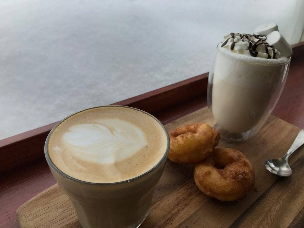 CAFE BASE HAKUBA