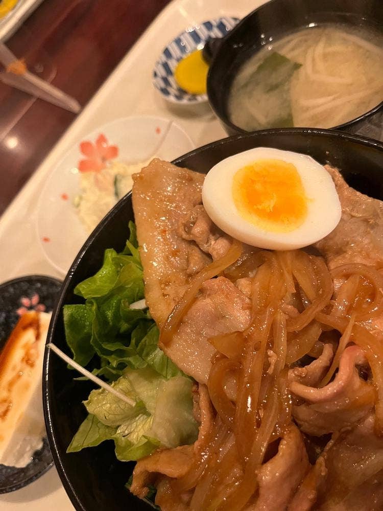 わらく
