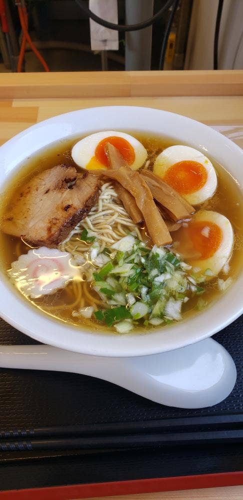 にぼしラーメン かのうや