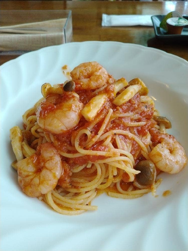 パスタ料理 ペスカ