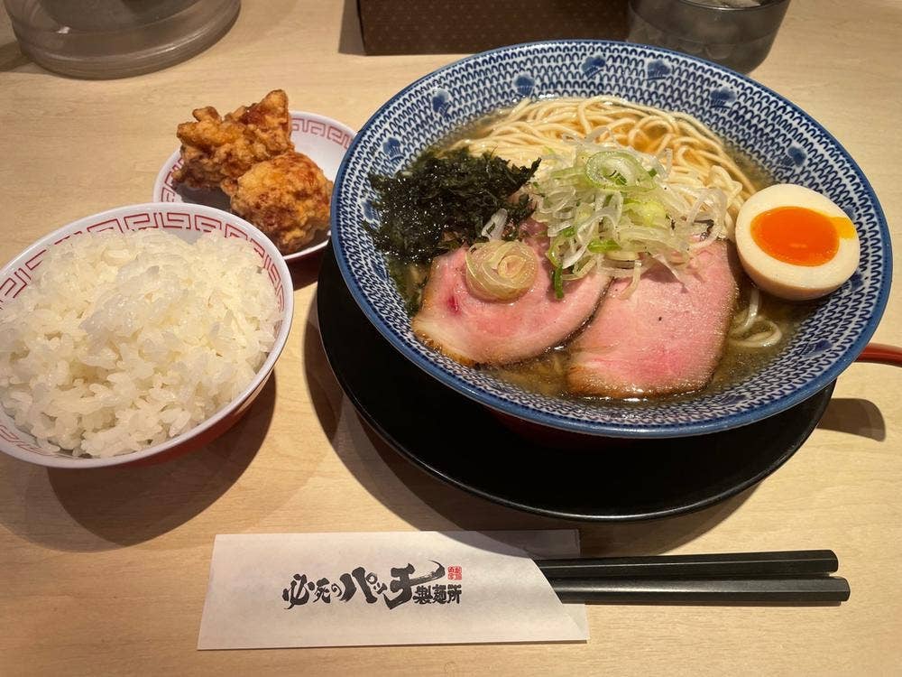 必死のパッチ製麺所
