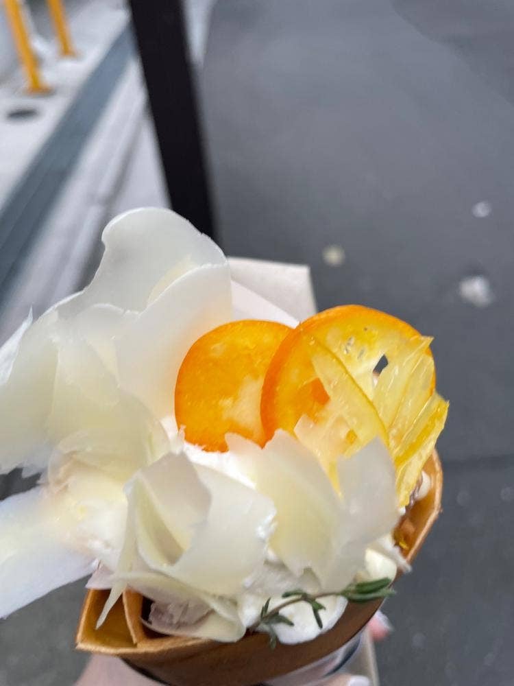 つつむ。
