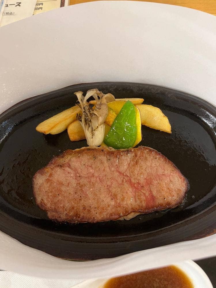 レストラン あづまね