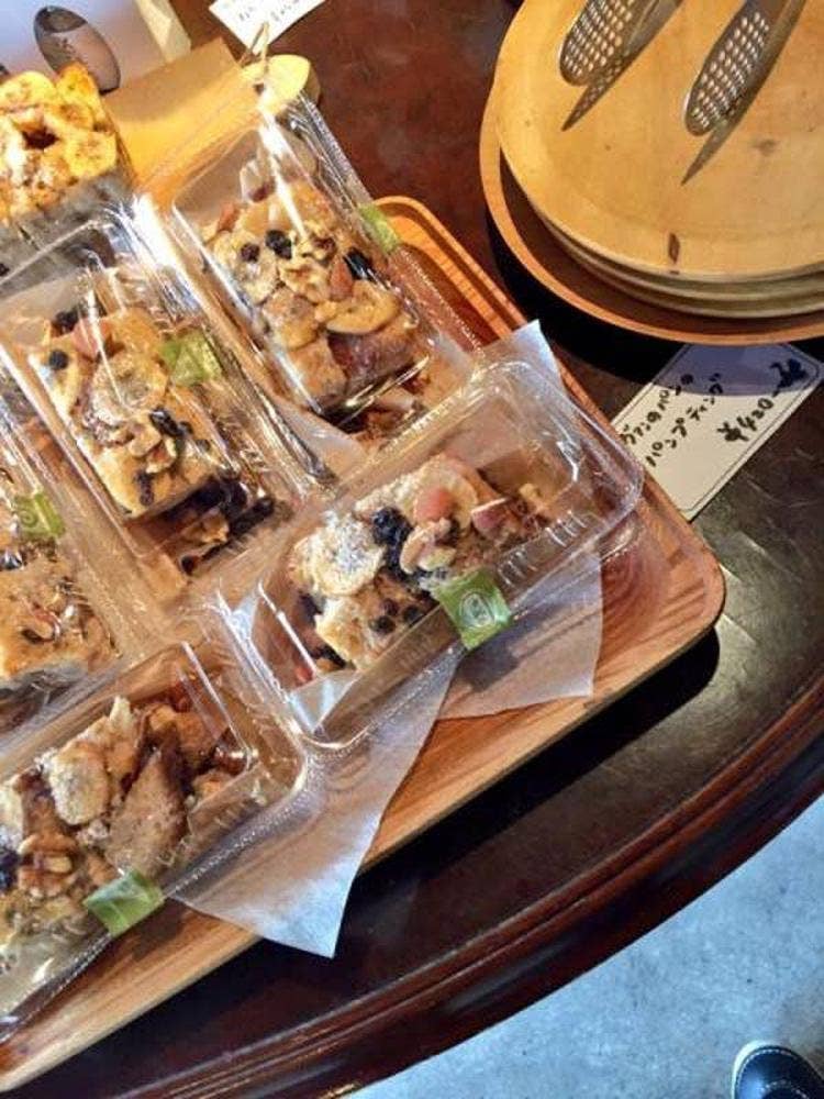 Dining & Gallery ICOU