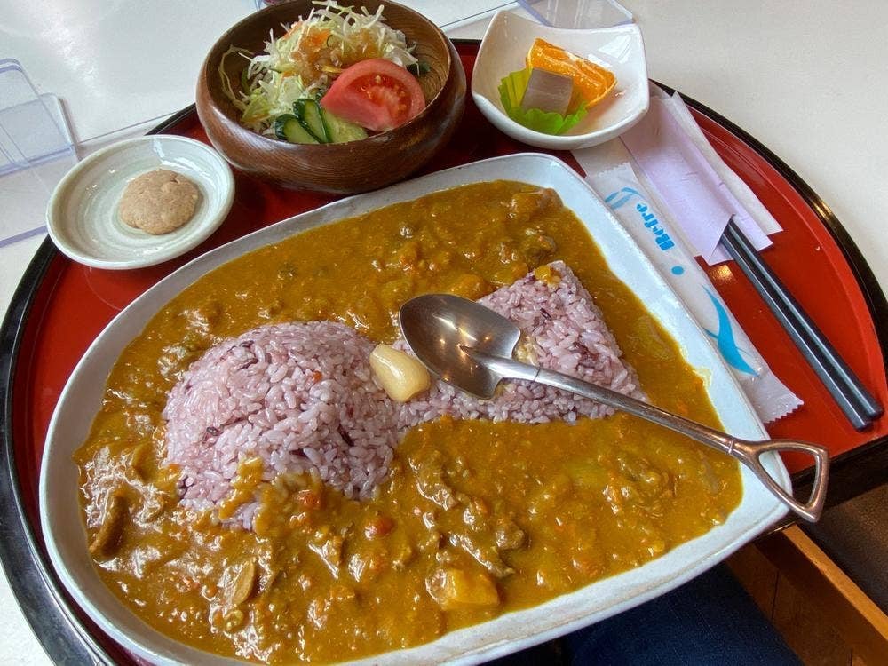 鹿央物産館 レストラン やすらぎ館