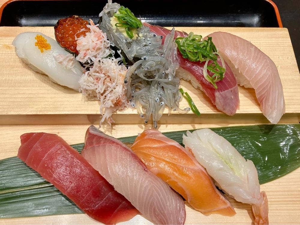 沼津魚がし鮨 流れ鮨 静岡石田店