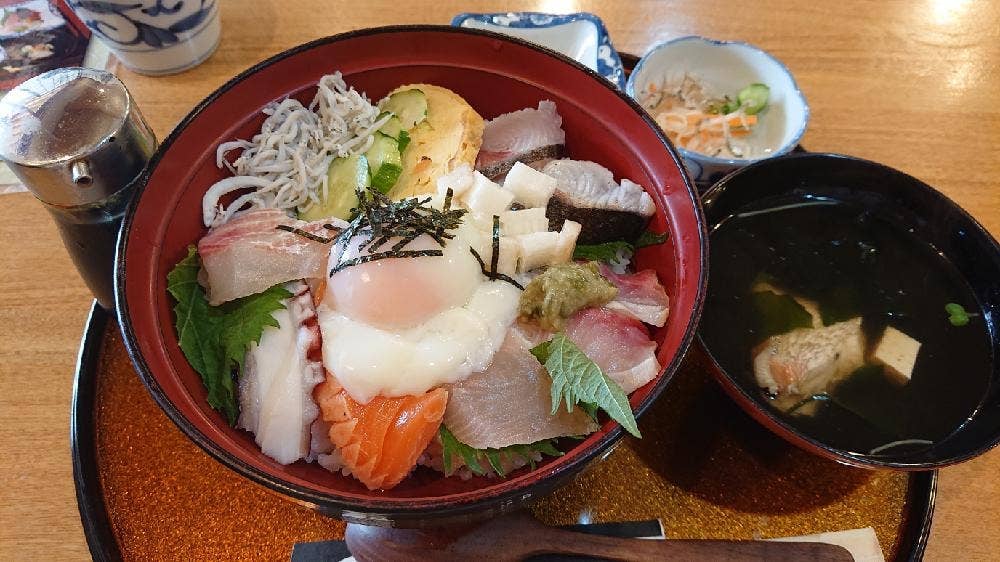 五丁目の駅 米屋