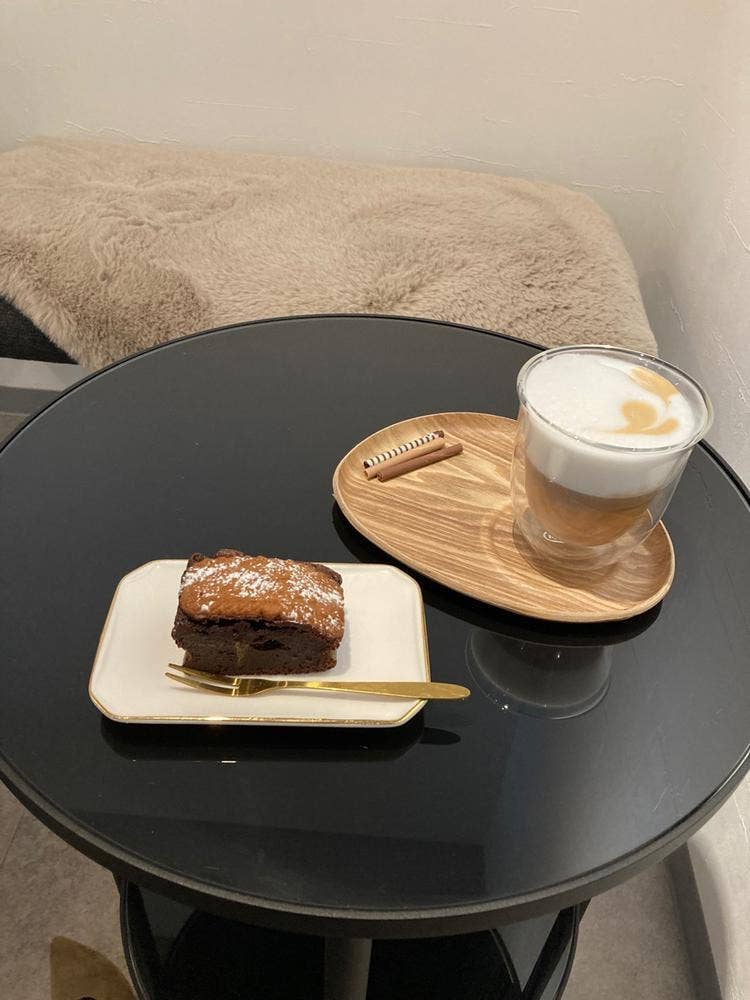 M.FEEL FREE COFFEE