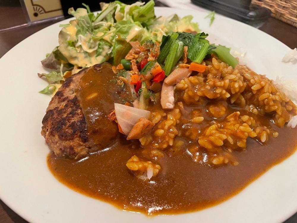 辛口カレー＆ライブ酒場 POP