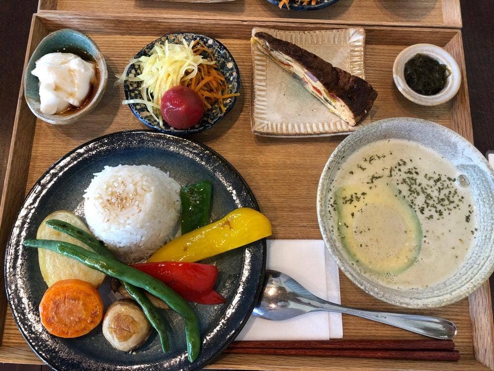 アボカフェ 沖縄店