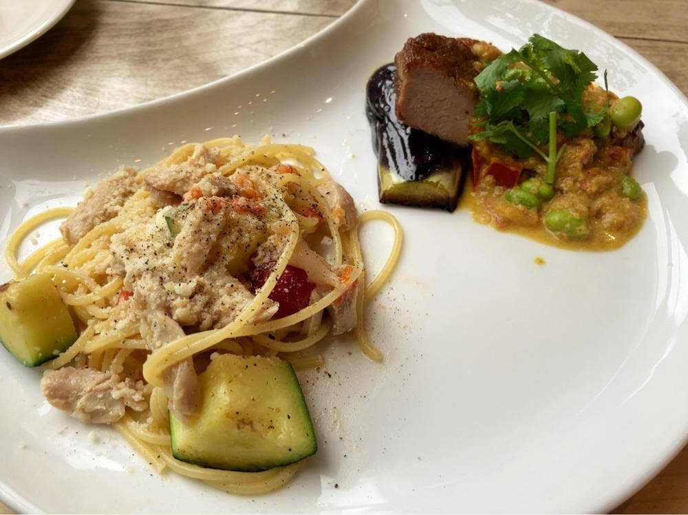 カーブドッチとやの