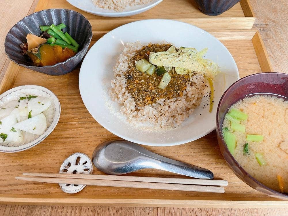 まかでき食堂