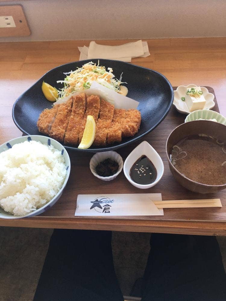 ごはん食べるところ大倉