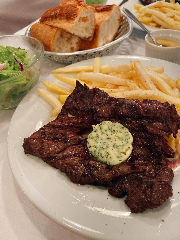 LE BOUCHON