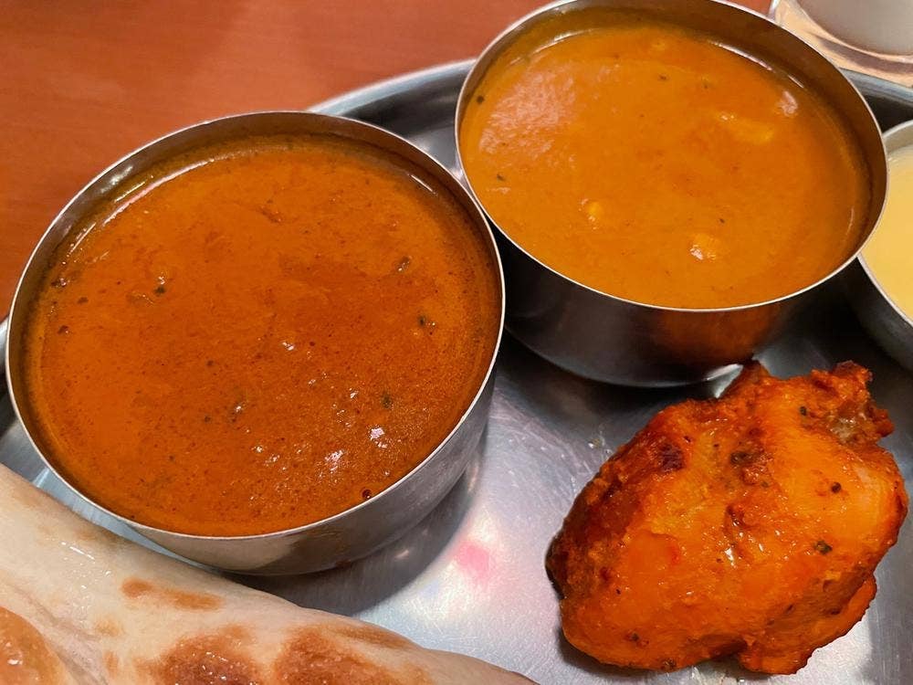 炭火焼だいにんぐ めがみや