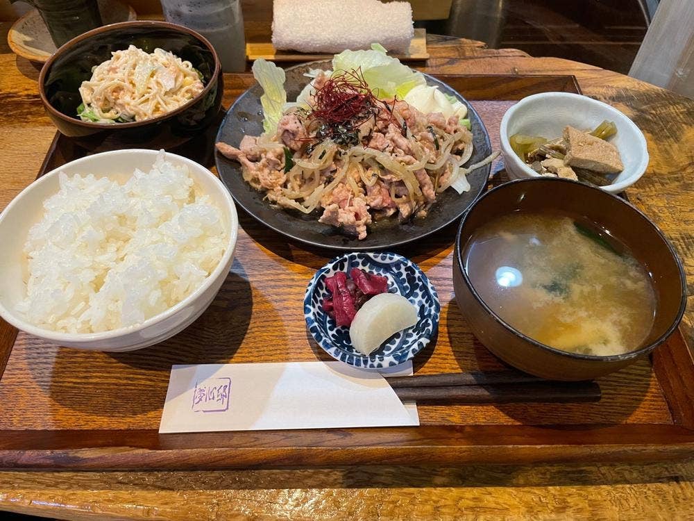 割烹 夢心亭