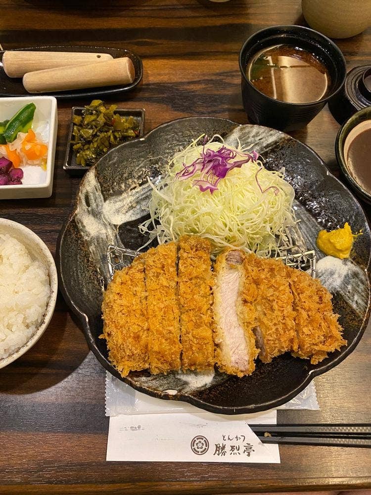 勝烈亭 新市街本店