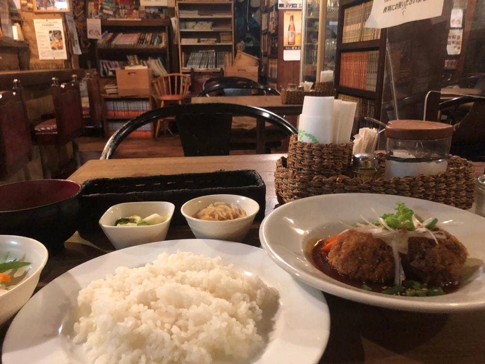 4号線サロンヴィラ 沼宮内店