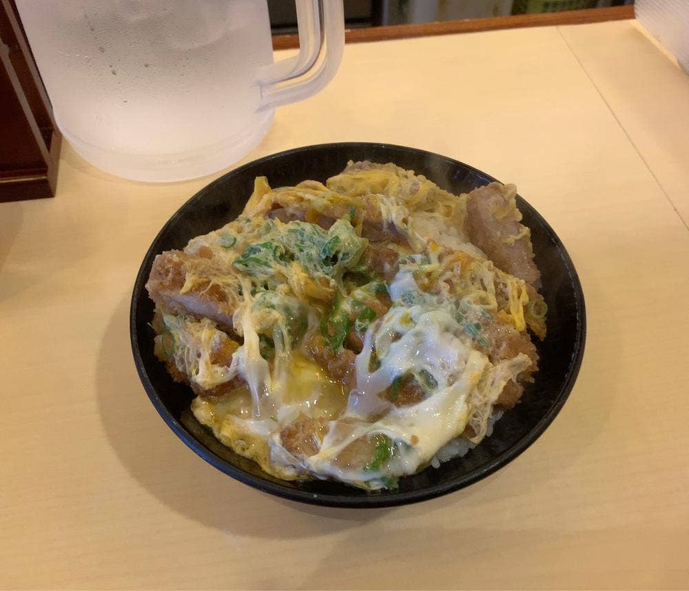 神戸カツ丼 一どん