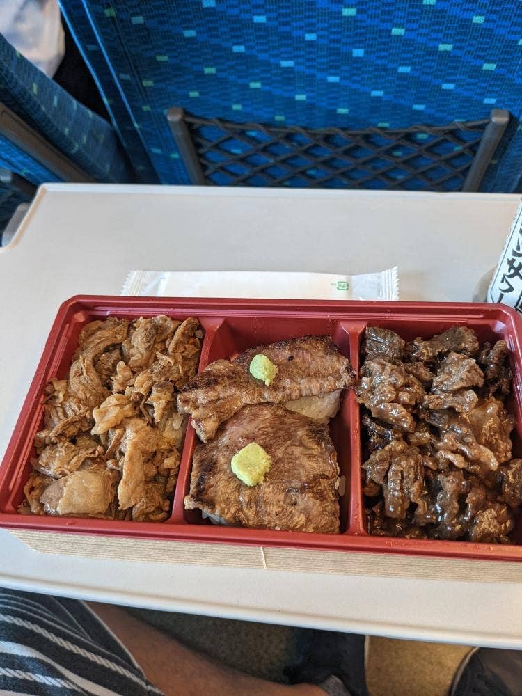 海南亭 駅売店
