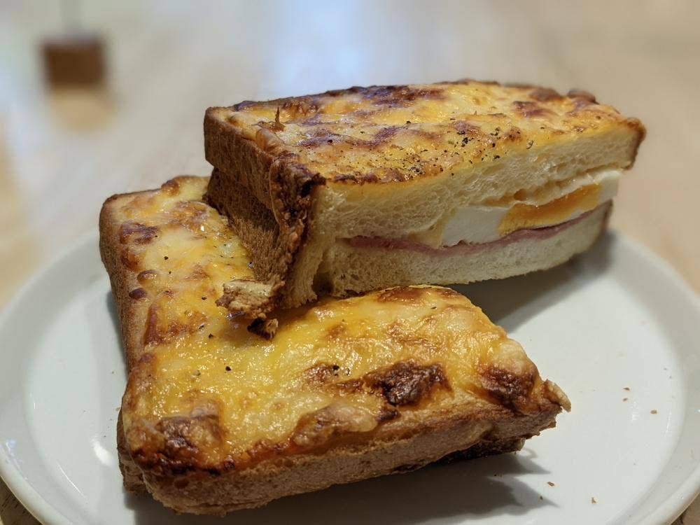 パンとエスプレッソと 南森町交差点