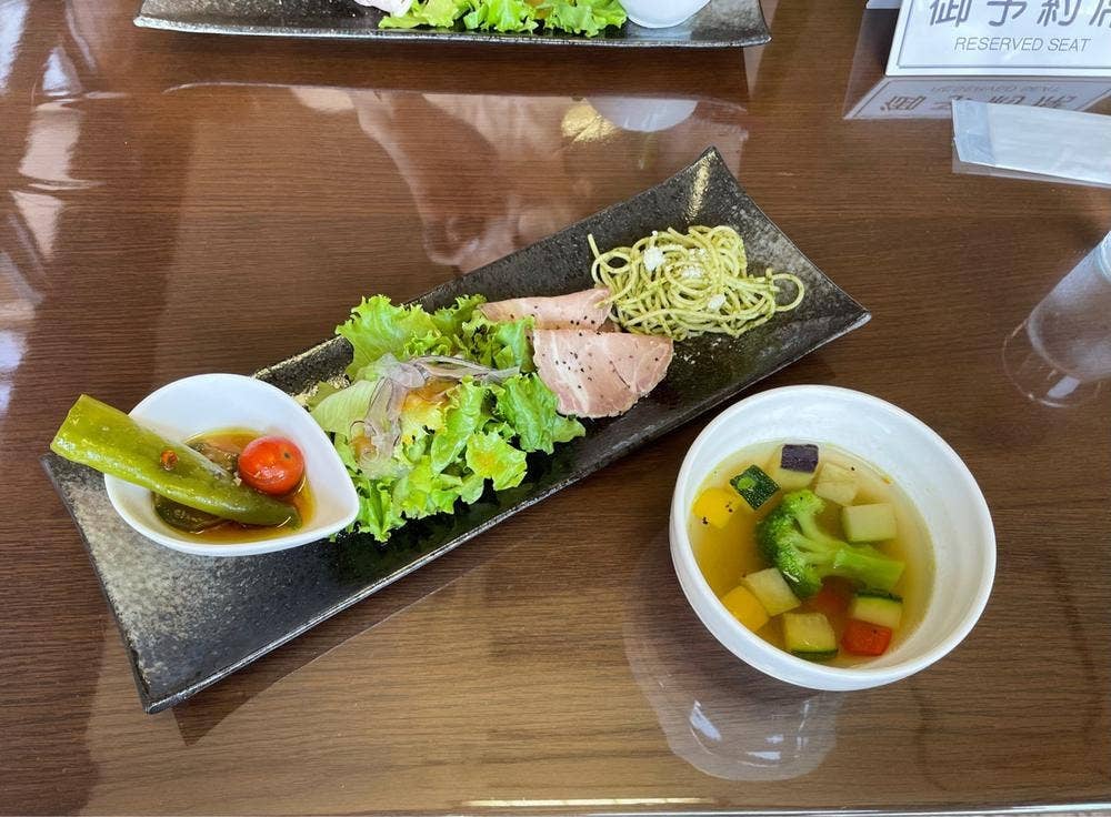 山のカフェ